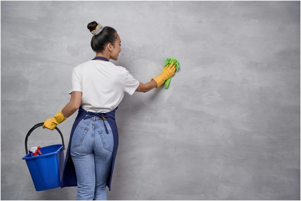 How to Clean Walls With a Wall Wash